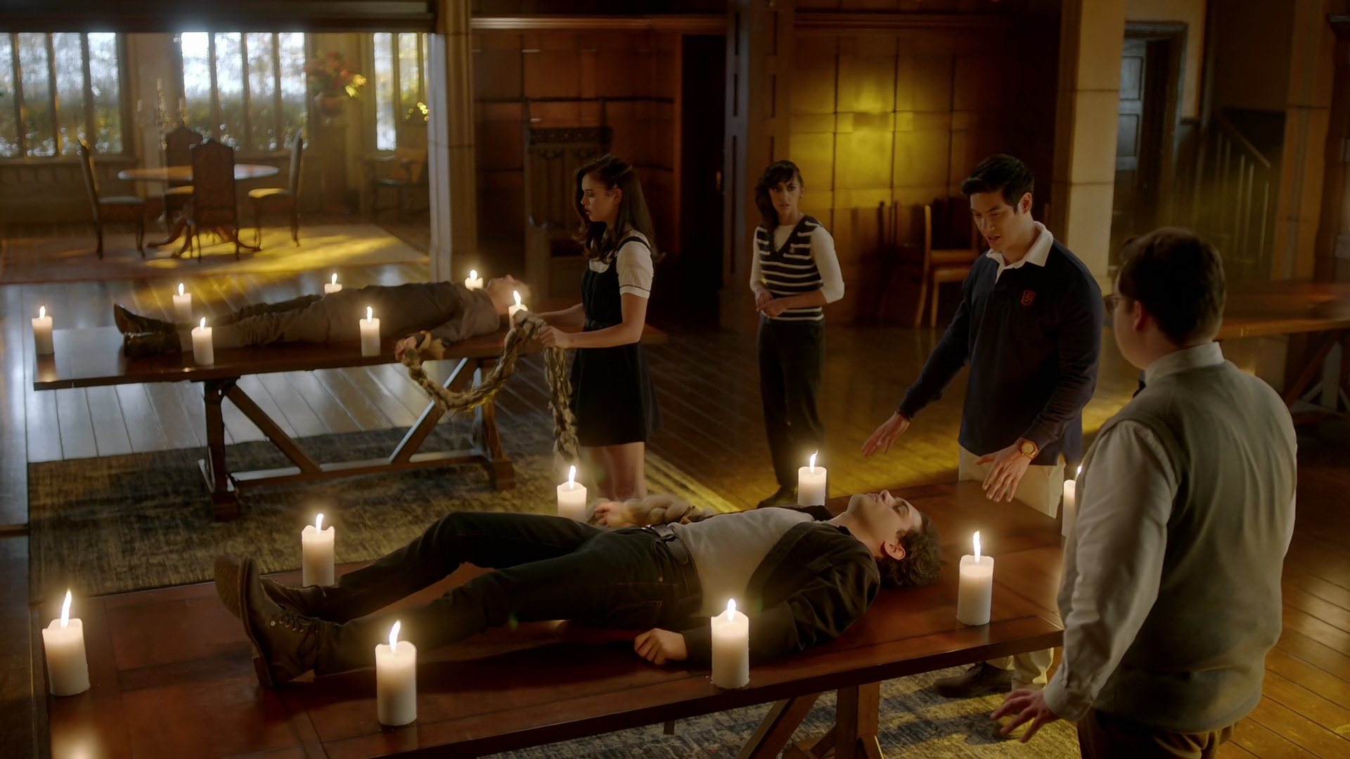 VampireDiariesWorld-dot-nl_Legacies4x02TheresNoIInTeamOrWhatever1407.jpg