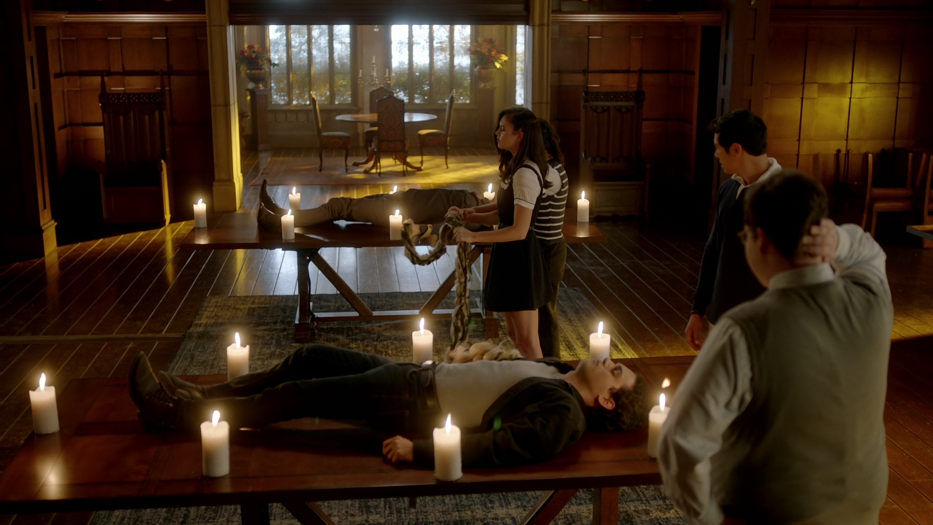 VampireDiariesWorld-dot-nl_Legacies4x02TheresNoIInTeamOrWhatever1419.jpg