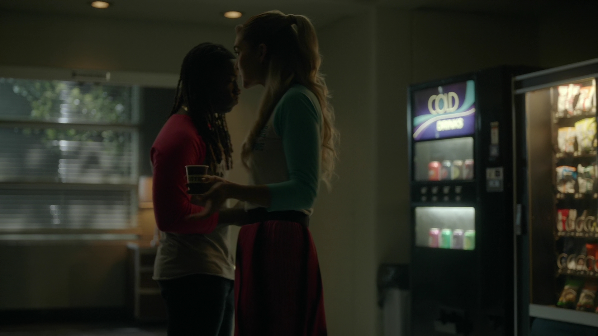VampireDiariesWorld-dot-nl_Legacies4x02TheresNoIInTeamOrWhatever1986.jpg