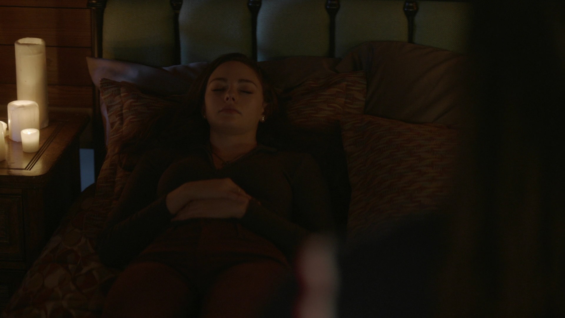 VampireDiariesWorld-dot-nl_Legacies4x03WeAllKnewThis_DayWasComing2411.jpg