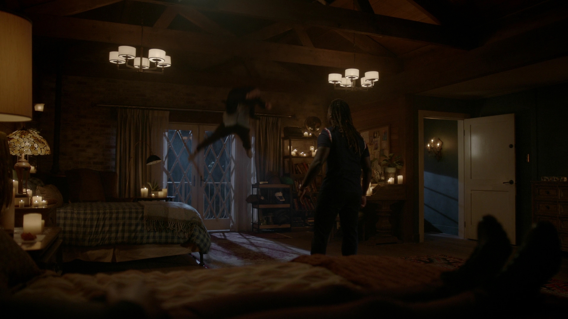 VampireDiariesWorld-dot-nl_Legacies4x03WeAllKnewThis_DayWasComing2456.jpg