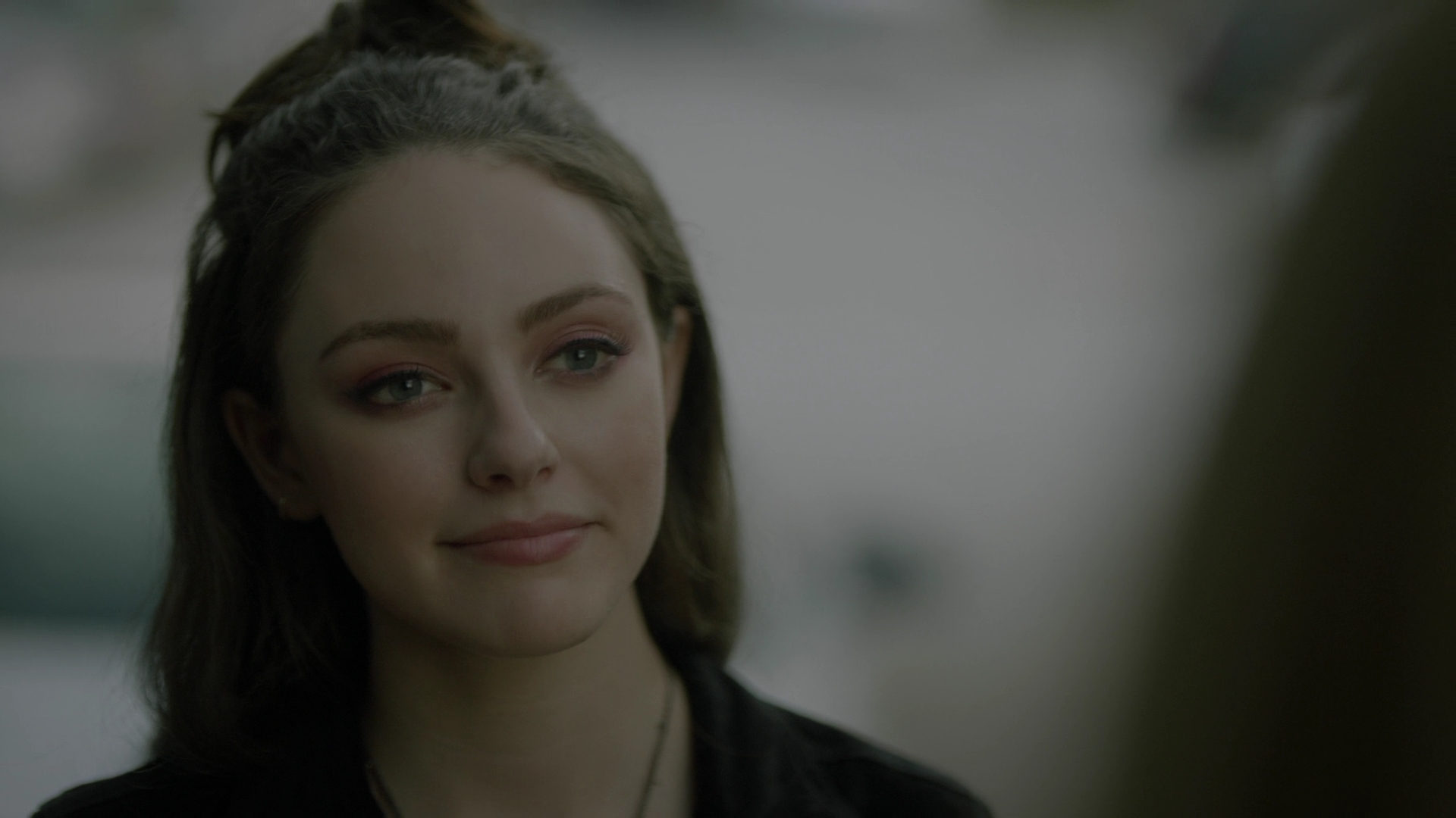 VampireDiariesWorld-dot-nl_Legacies4x05IThoughtYoudBeHappierToSeeMe1196.jpg