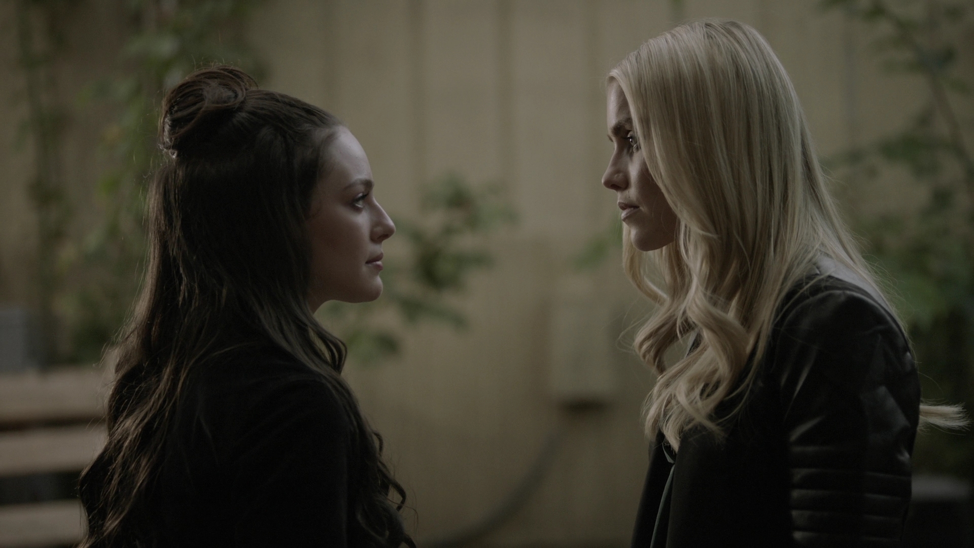 VampireDiariesWorld-dot-nl_Legacies4x05IThoughtYoudBeHappierToSeeMe1202.jpg