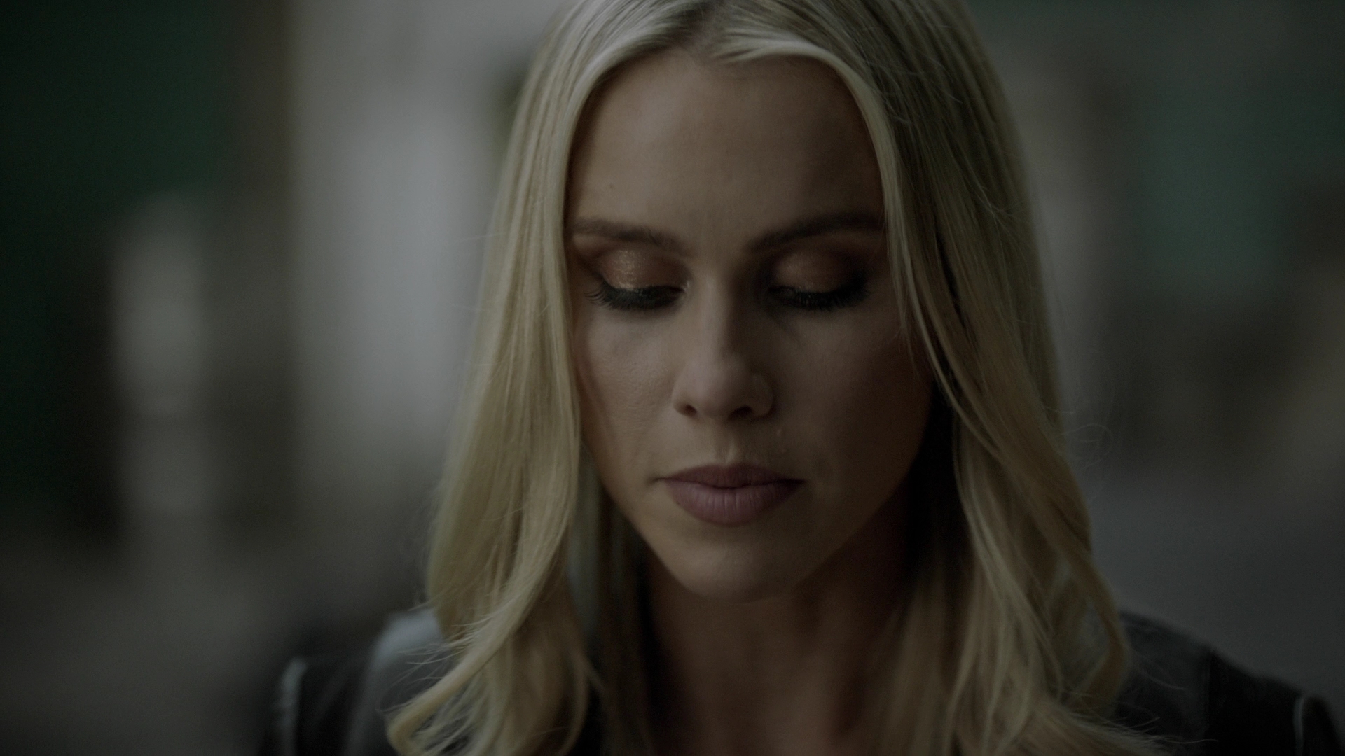 VampireDiariesWorld-dot-nl_Legacies4x05IThoughtYoudBeHappierToSeeMe1215.jpg