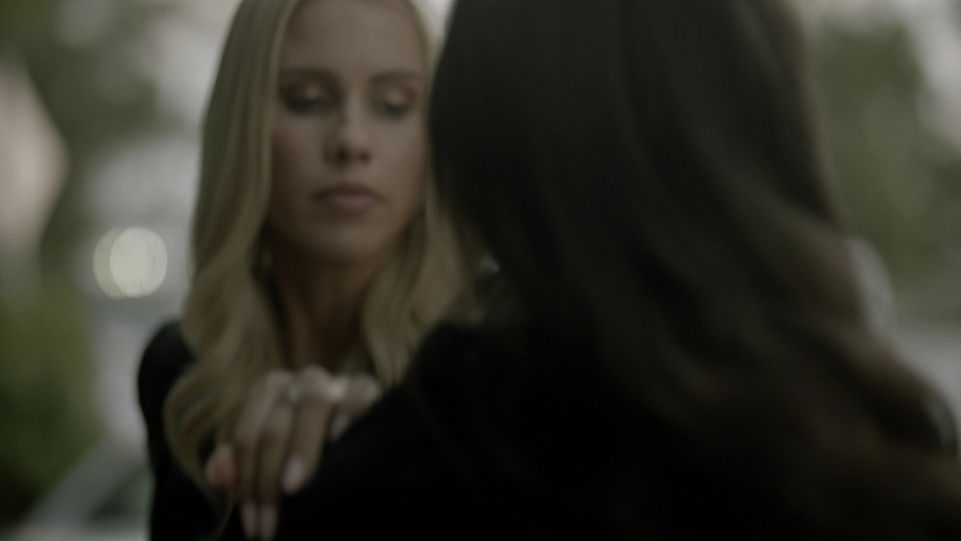 VampireDiariesWorld-dot-nl_Legacies4x05IThoughtYoudBeHappierToSeeMe1219.jpg