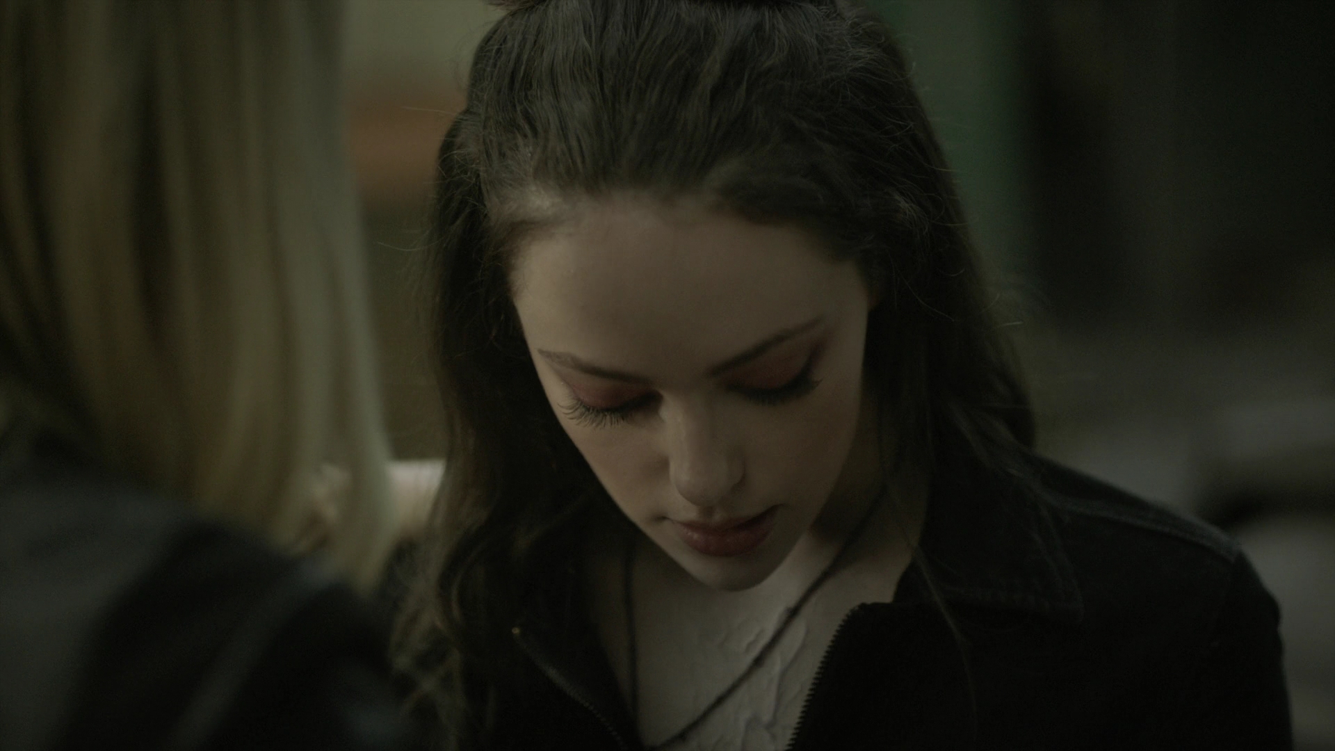 VampireDiariesWorld-dot-nl_Legacies4x05IThoughtYoudBeHappierToSeeMe1222.jpg