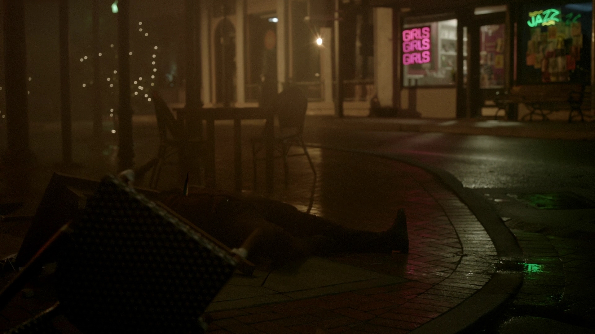 VampireDiariesWorld-dot-nl_Legacies4x06YoureALongWayFromHome0086.jpg
