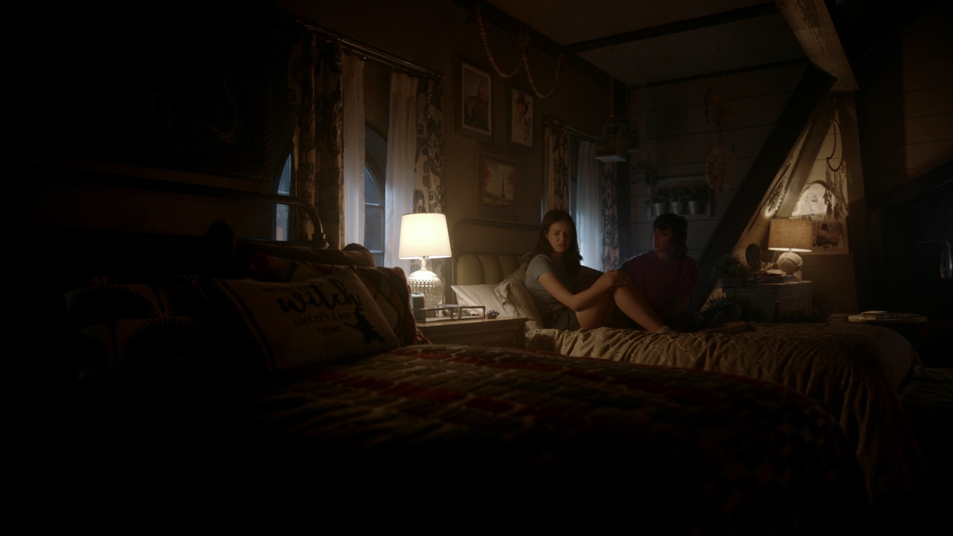 VampireDiariesWorld-dot-nl_Legacies4x06YoureALongWayFromHome2336.jpg