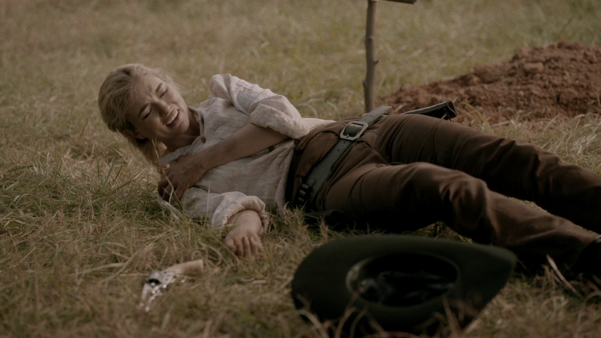 VampireDiariesWorld-dot-nl_Legacies4x07SomeplaceFarAwayfromAllThisViolence1961.jpg