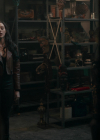 vampirediariesworld-dot-nl_Legacies4x10TheStoryOfMyLife0508.jpg