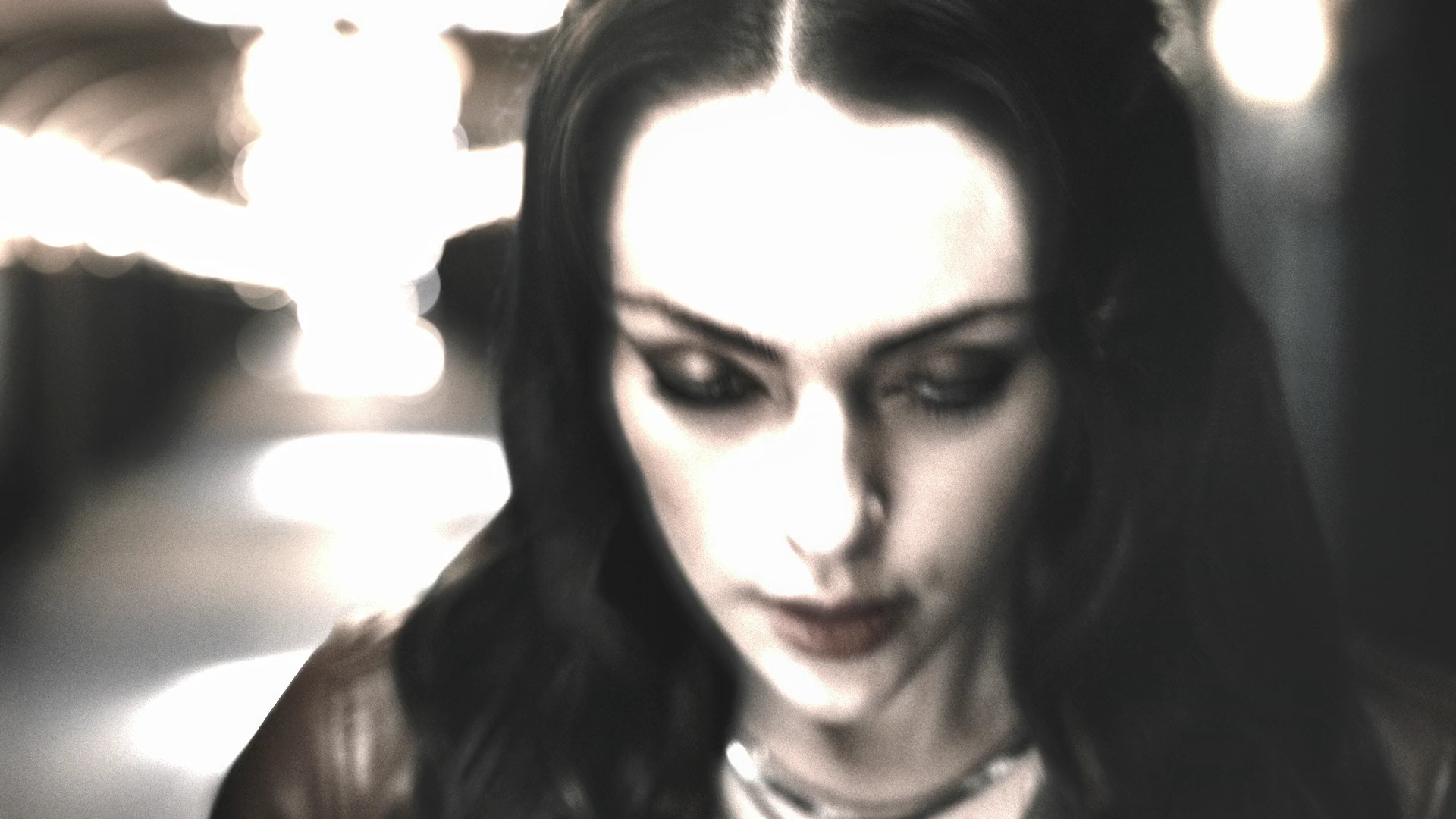 vampirediariesworld-dot-nl_Legacies4x10TheStoryOfMyLife0547.jpg