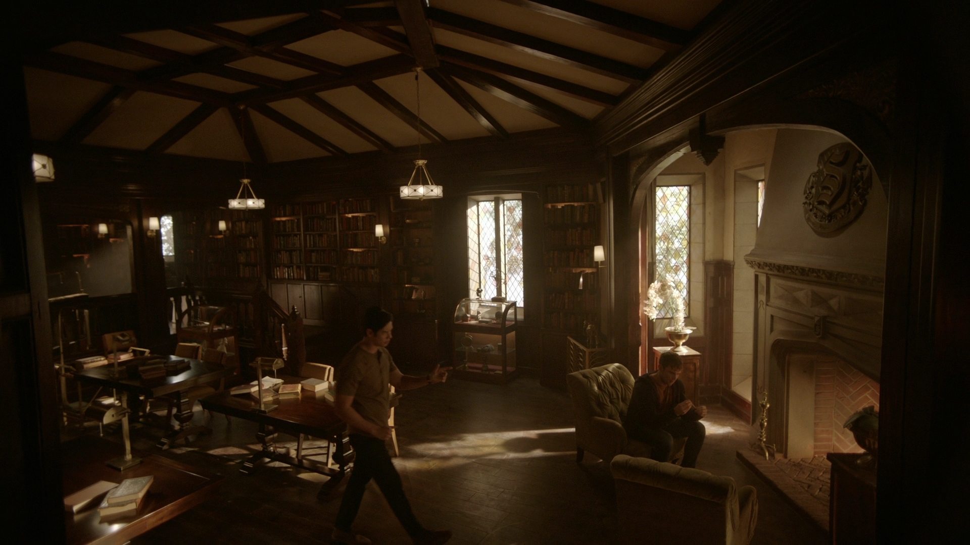 vampirediariesworld-dot-nl_Legacies4x10TheStoryOfMyLife0658.jpg
