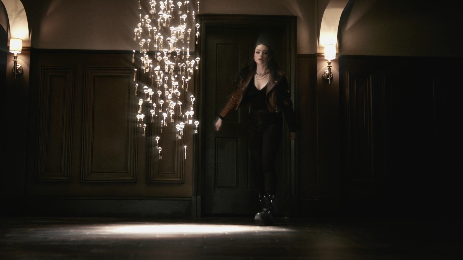 vampirediariesworld-dot-nl_Legacies4x10TheStoryOfMyLife0934.jpg