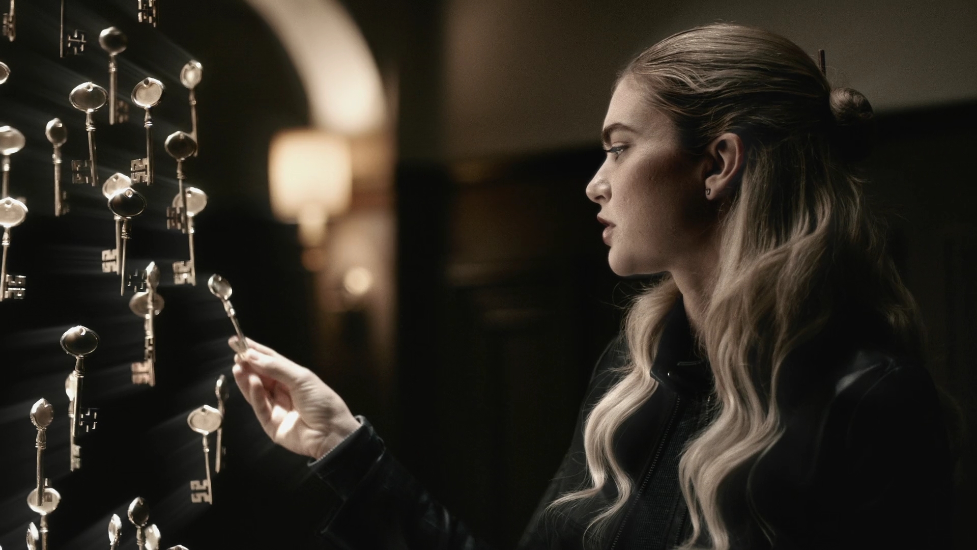 vampirediariesworld-dot-nl_Legacies4x10TheStoryOfMyLife0987.jpg