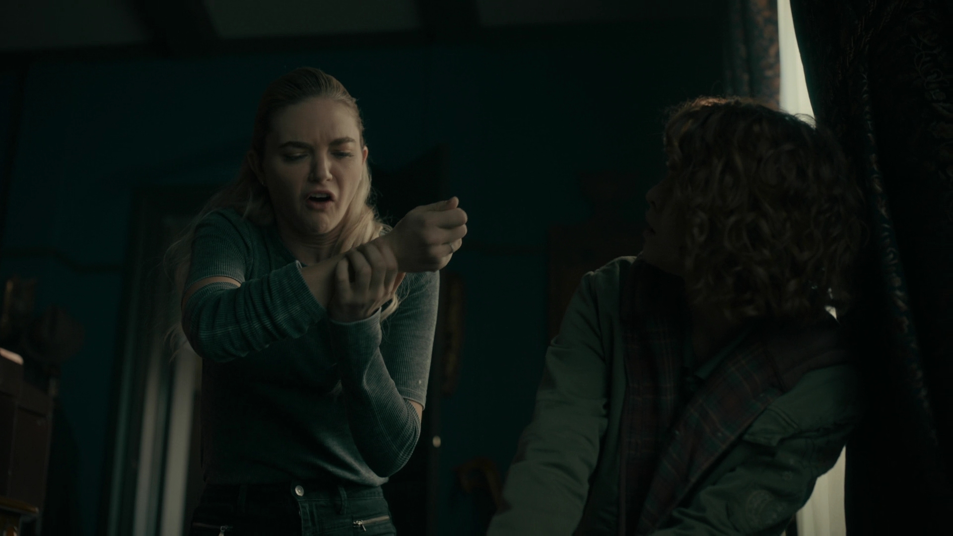 vampirediariesworld-dot-nl_Legacies4x10TheStoryOfMyLife1468.jpg vampirediariesworld-dot-nl_Legacies4x10TheStoryOfMyLife1468.jpg