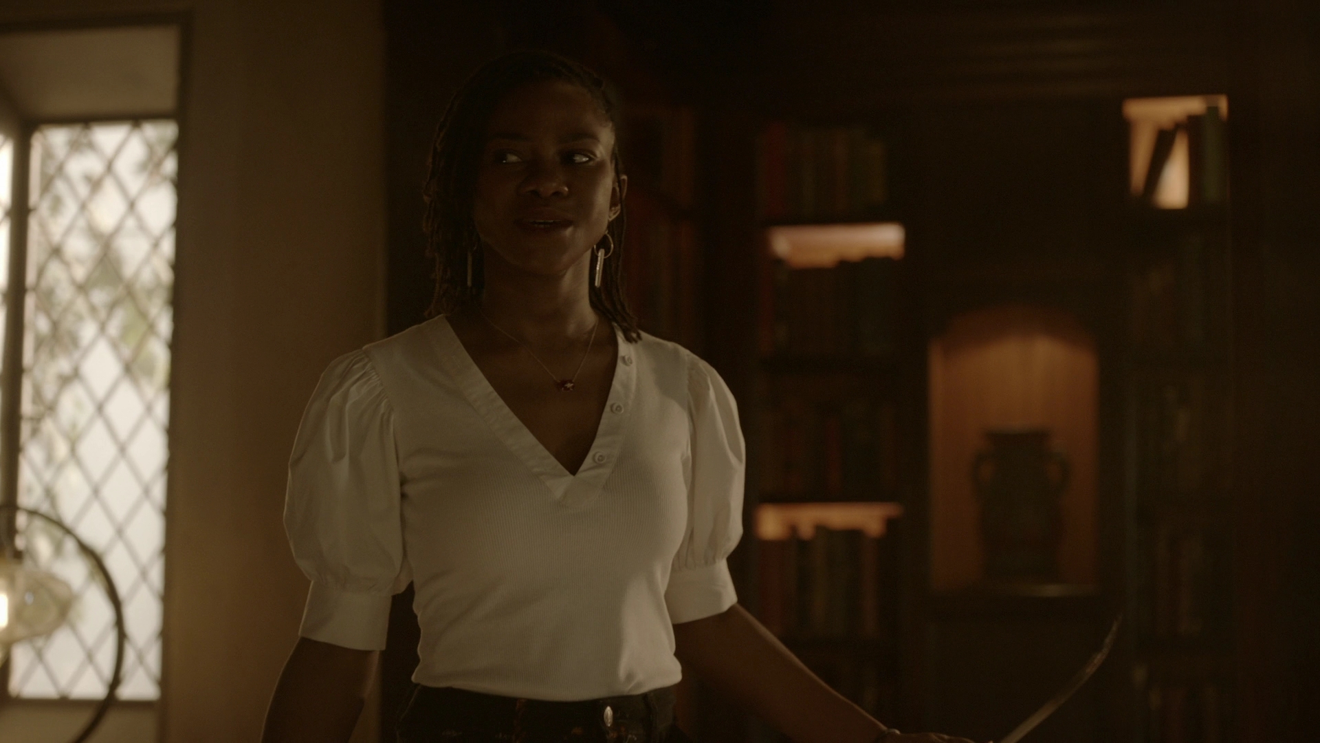 vampirediariesworld-dot-nl_Legacies4x10TheStoryOfMyLife1578.jpg