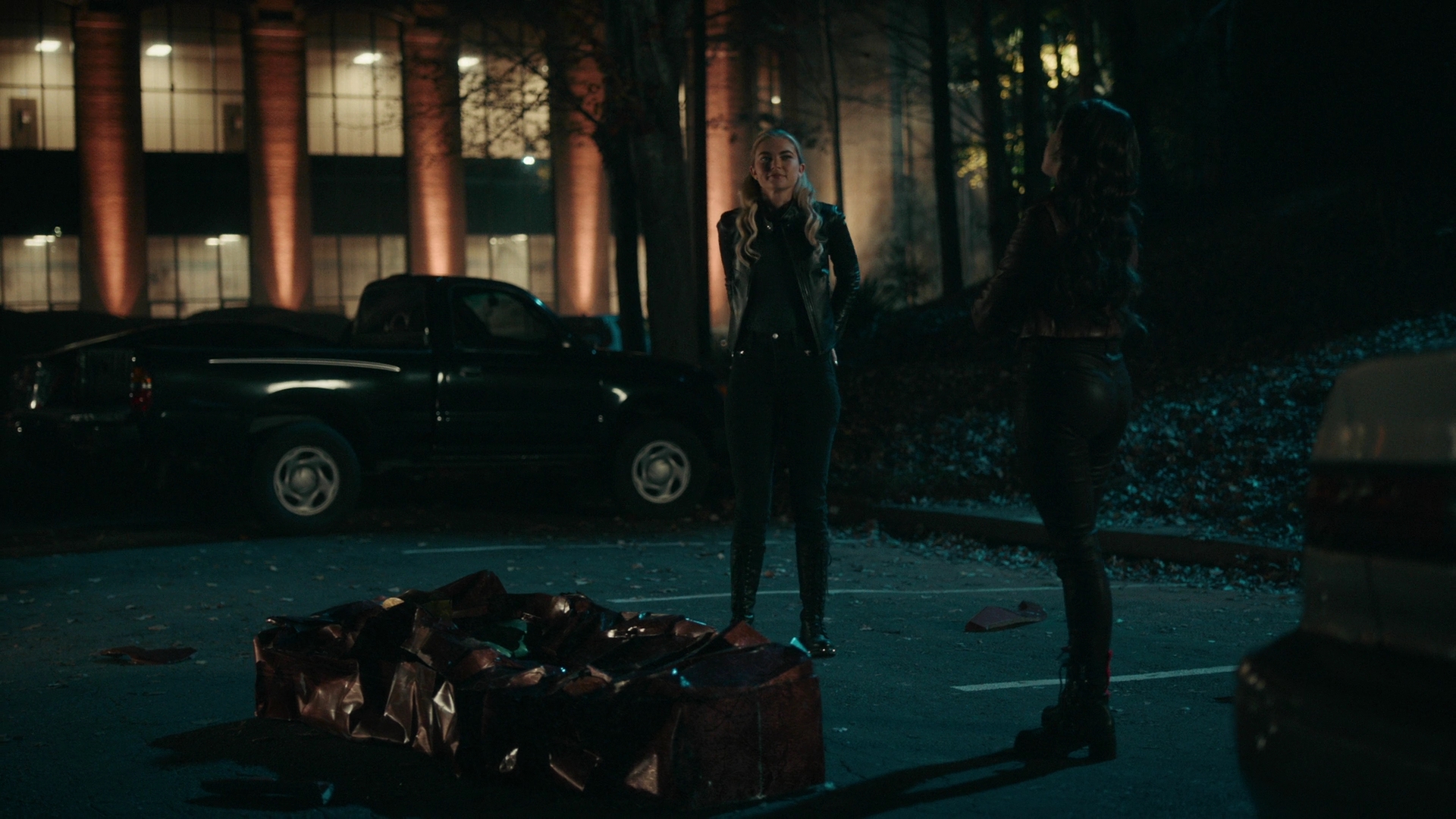 vampirediariesworld-dot-nl_Legacies4x10TheStoryOfMyLife2191.jpg vampirediariesworld-dot-nl_Legacies4x10TheStoryOfMyLife2191.jpg