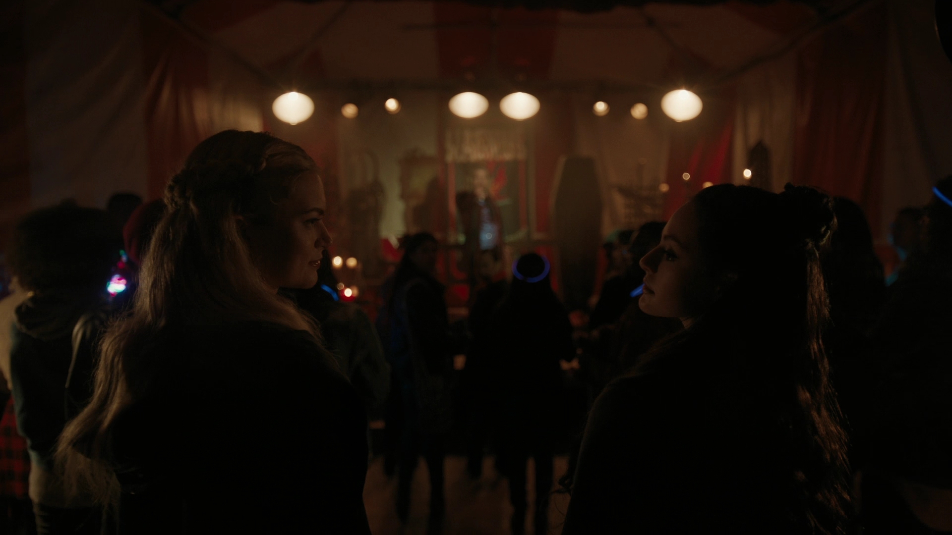 VampireDiariesWorld-dot-nl_Legacies4x11FollowTheSoundOfMyVoice1924.jpg