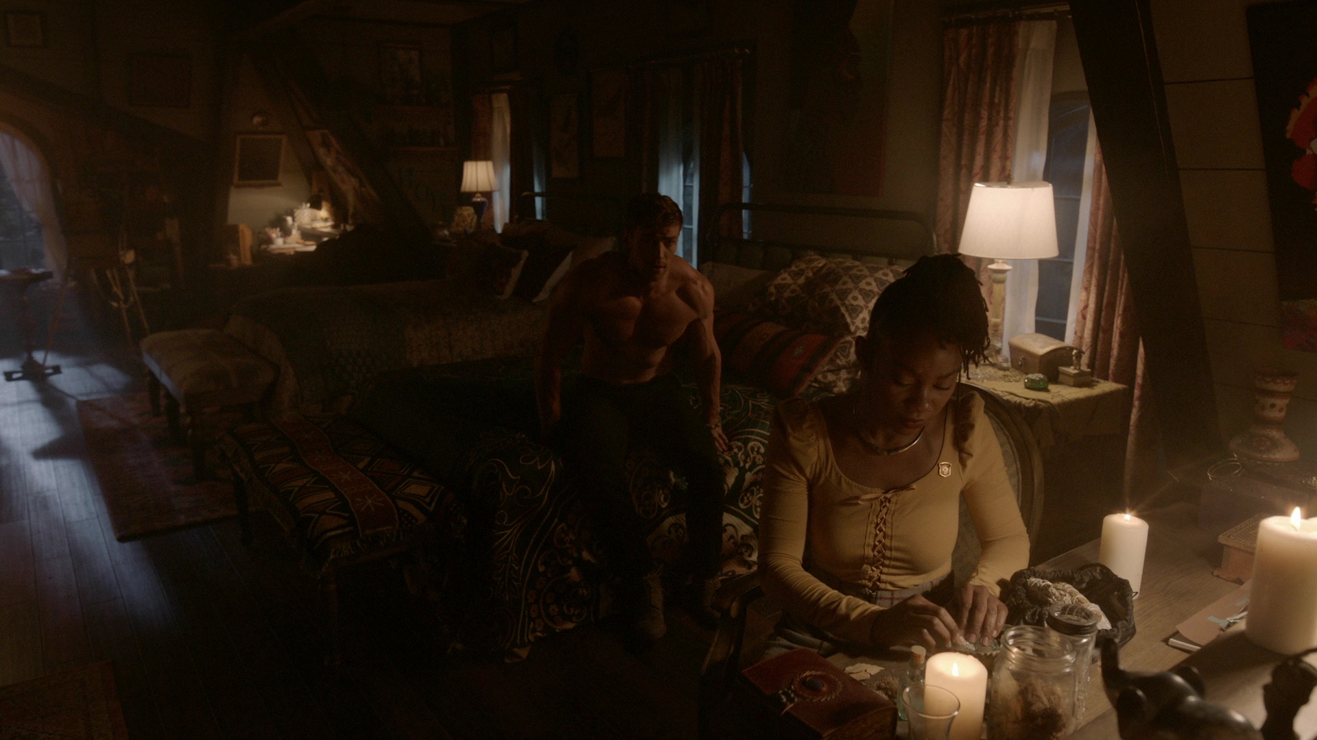 VampireDiariesWorld-dot-nl_Legacies4x11FollowTheSoundOfMyVoice2354.jpg