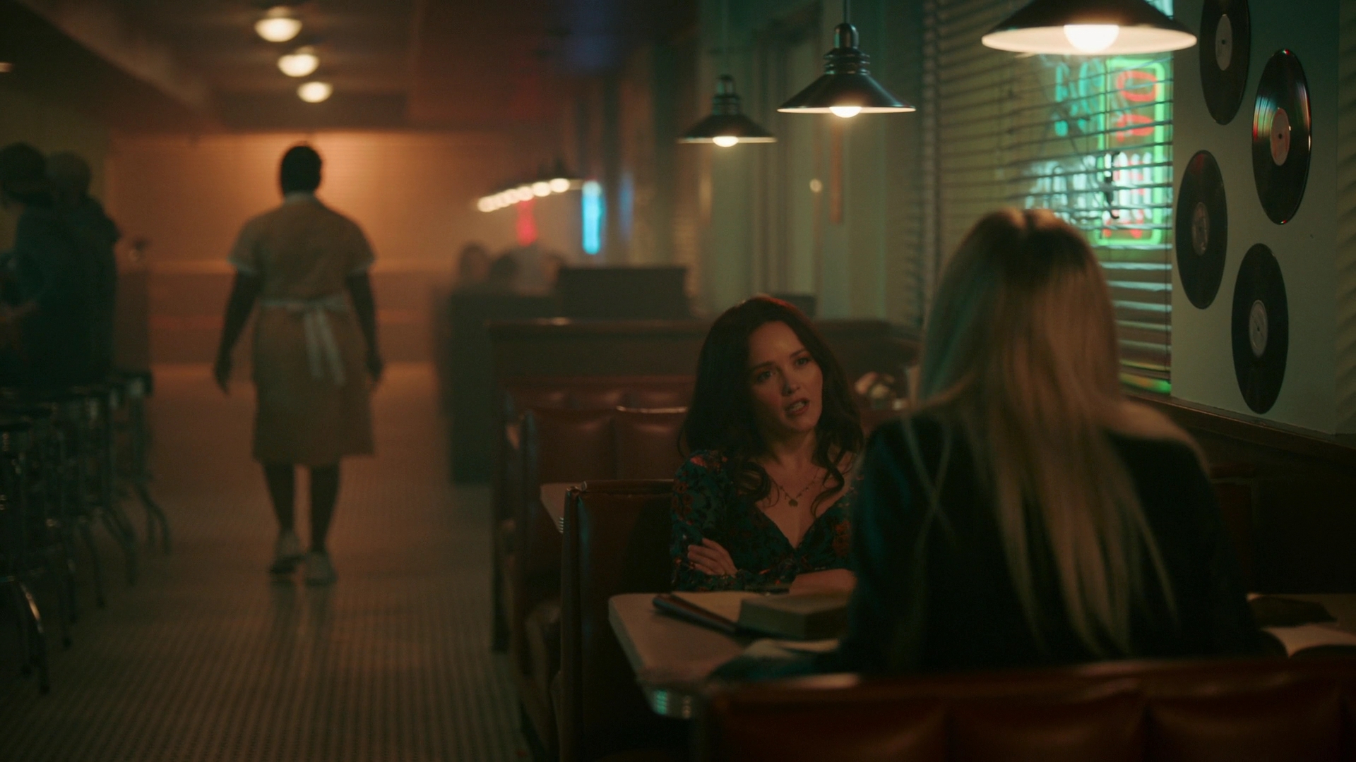 vampirediariesworld-dot-nl_Legacies4x12NotAllThoseWhoWanderAreLost0046.jpg