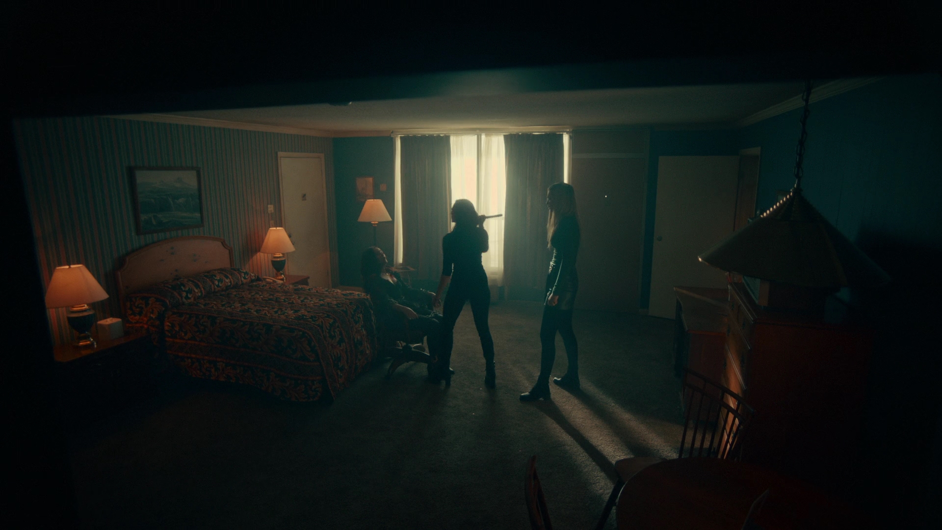 vampirediariesworld-dot-nl_Legacies4x12NotAllThoseWhoWanderAreLost1800.jpg vampirediariesworld-dot-nl_Legacies4x12NotAllThoseWhoWanderAreLost1800.jpg