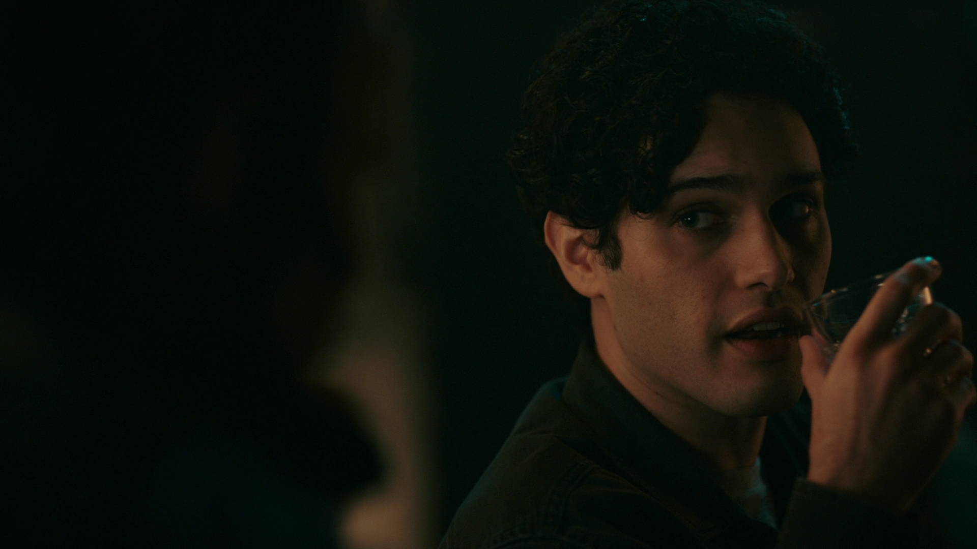 vampirediariesworld-dot-nl_Legacies4x12NotAllThoseWhoWanderAreLost2209.jpg