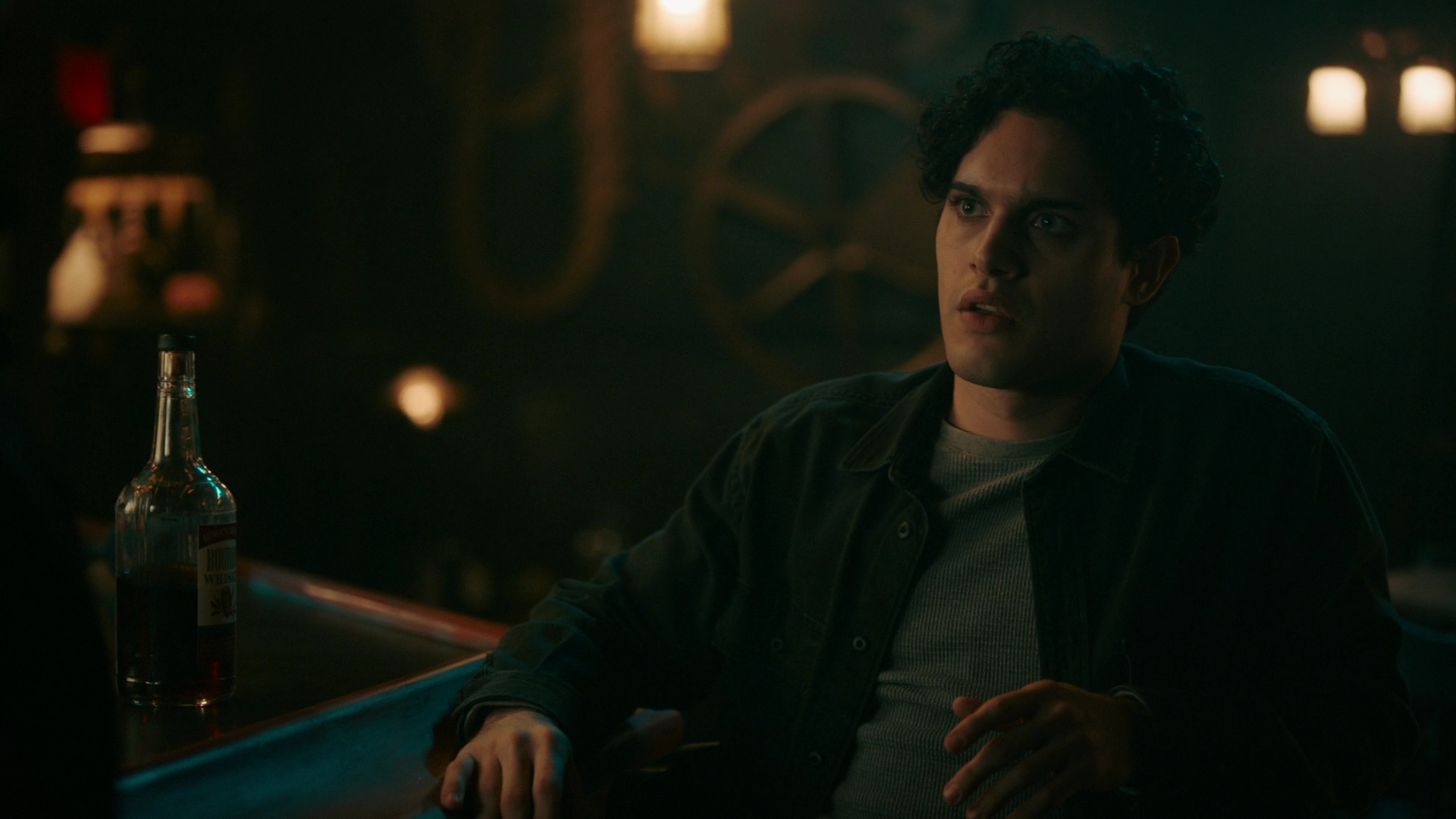 vampirediariesworld-dot-nl_Legacies4x12NotAllThoseWhoWanderAreLost2245.jpg