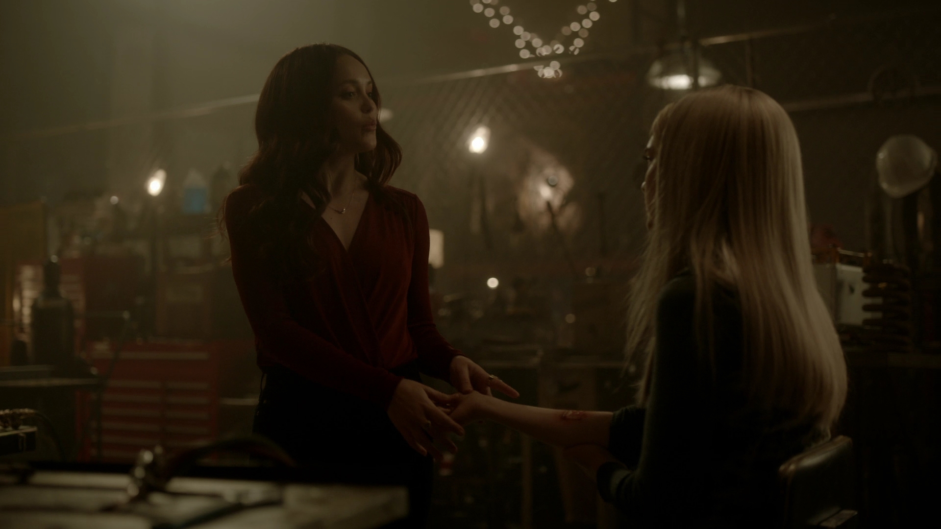 VampireDiariesWorld-dot-nl_Legacies4x13WasThisTheMonsterYouSaw2187.jpg VampireDiariesWorld-dot-nl_Legacies4x13WasThisTheMonsterYouSaw2187.jpg