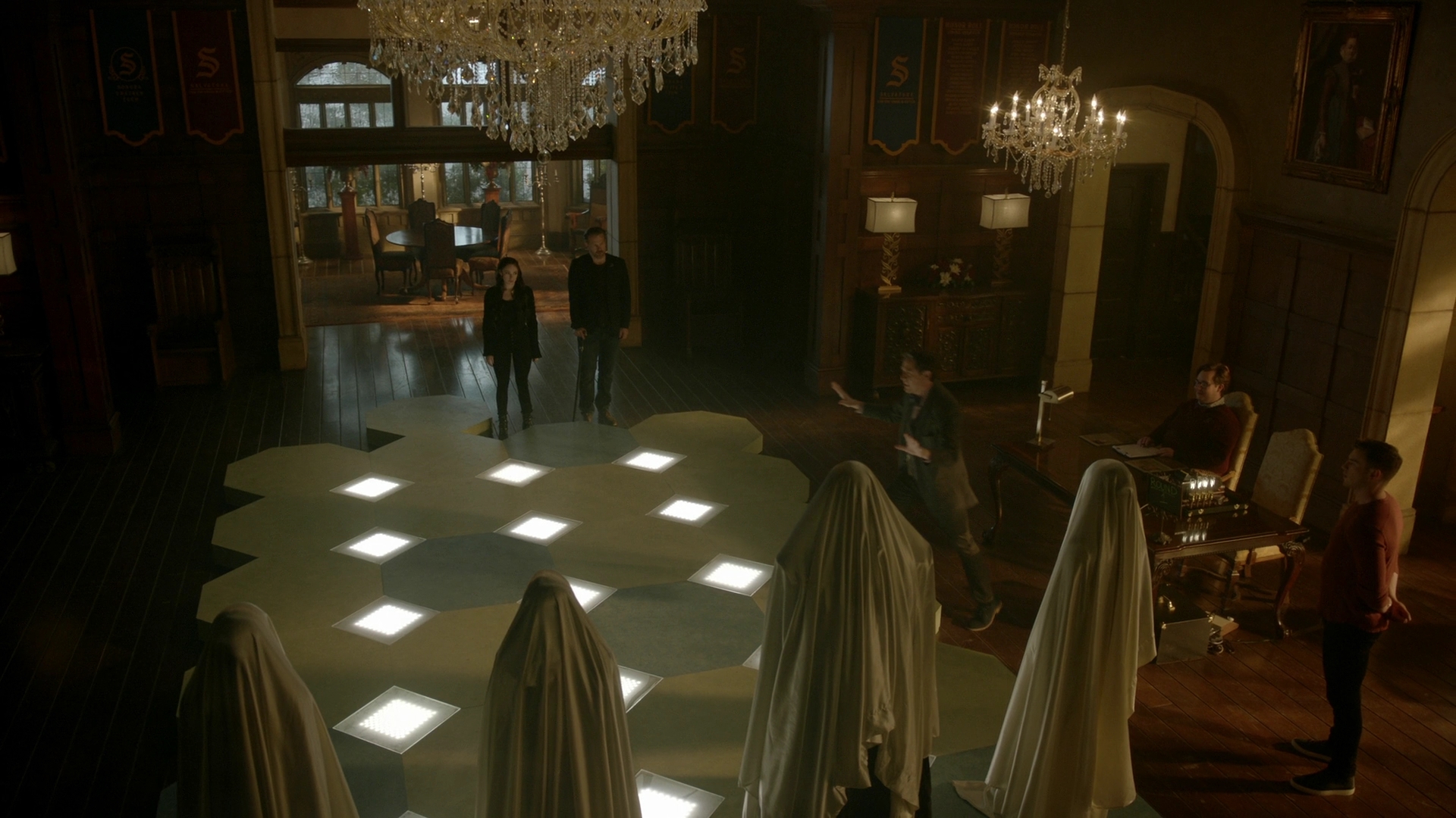 VampireDiariesWorld-dot-nl_Legacies4x14TheOnlyWayOutIsThrough0500.jpg