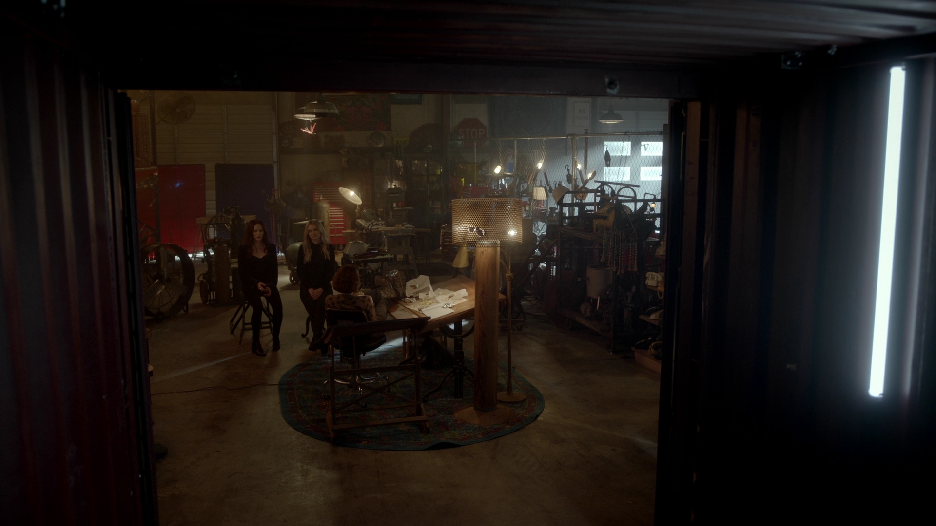 VampireDiariesWorld-dot-nl_Legacies4x14TheOnlyWayOutIsThrough1148.jpg