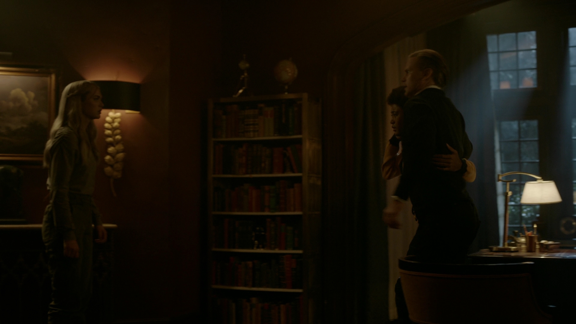 VampireDiariesWorld-dot-nl_Legacies4x15EverythingThatCanBeLostMayAlsoBeFound2343.jpg