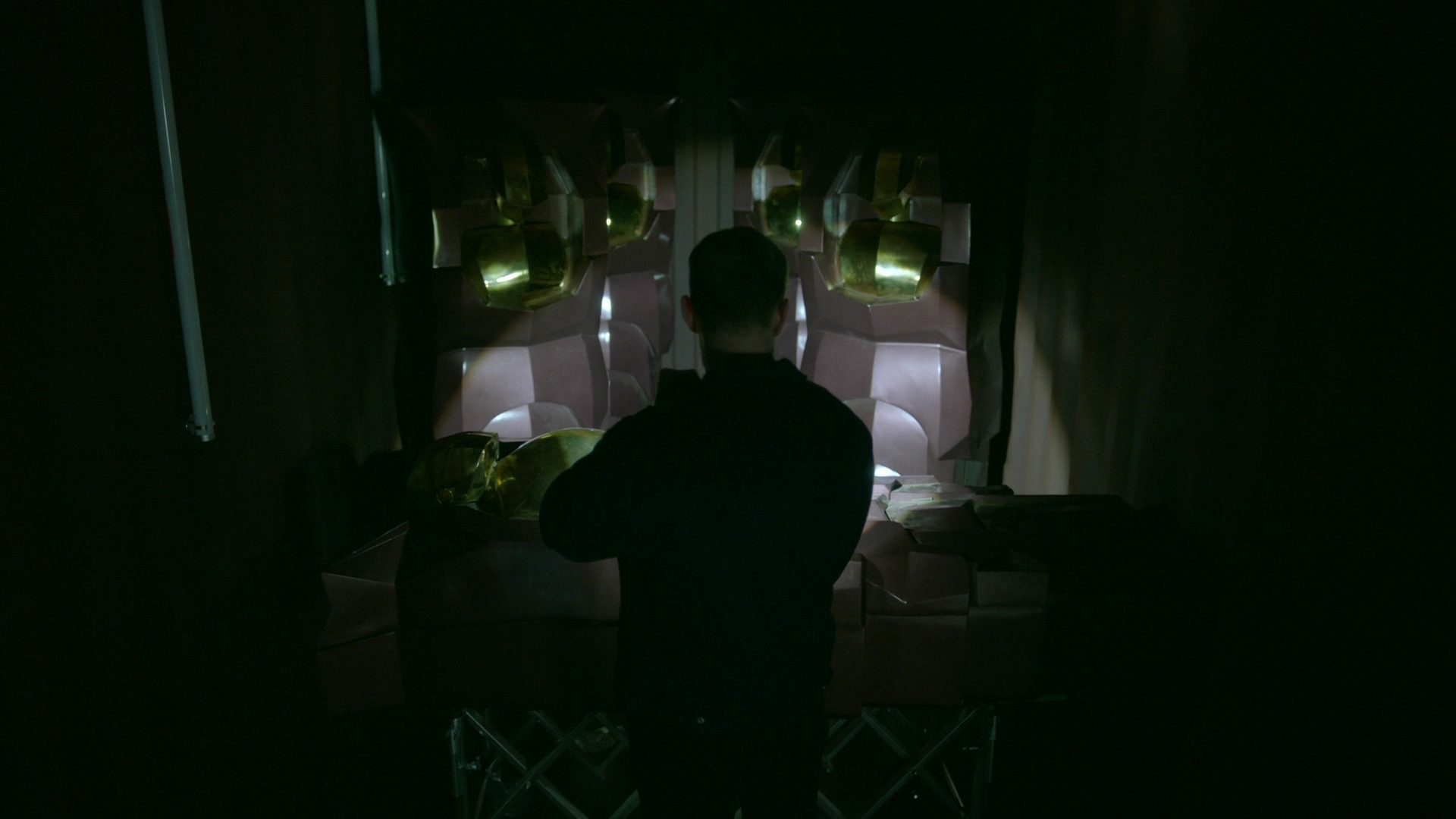 VampireDiariesWorld-dot-nl_Legacies4x15EverythingThatCanBeLostMayAlsoBeFound2424.jpg