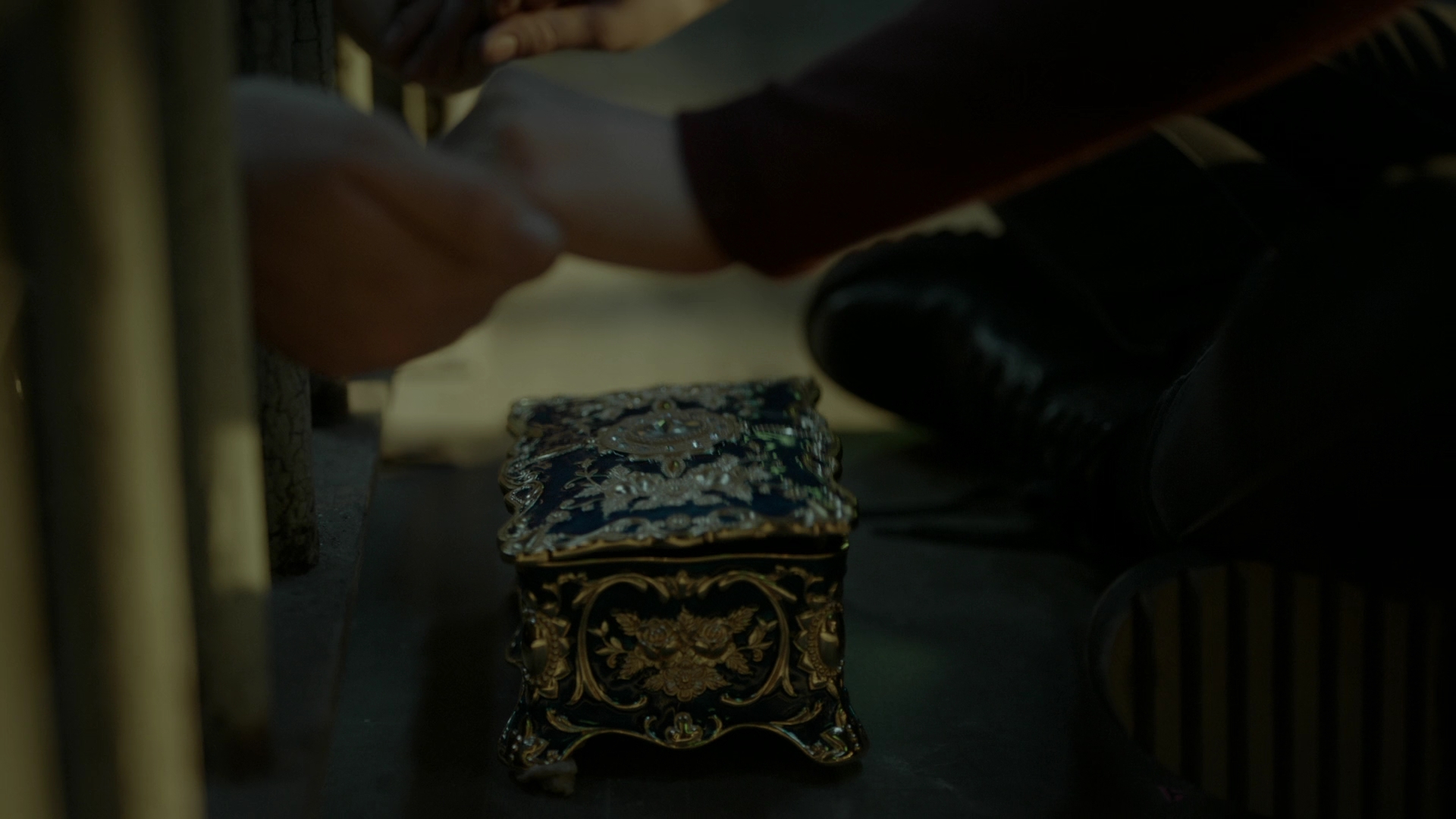 VampireDiariesWorld-dot-nl_Legacies4x16IWouldntBeStandingHereIfItWerentForYou1427.jpg VampireDiariesWorld-dot-nl_Legacies4x16IWouldntBeStandingHereIfItWerentForYou1427.jpg