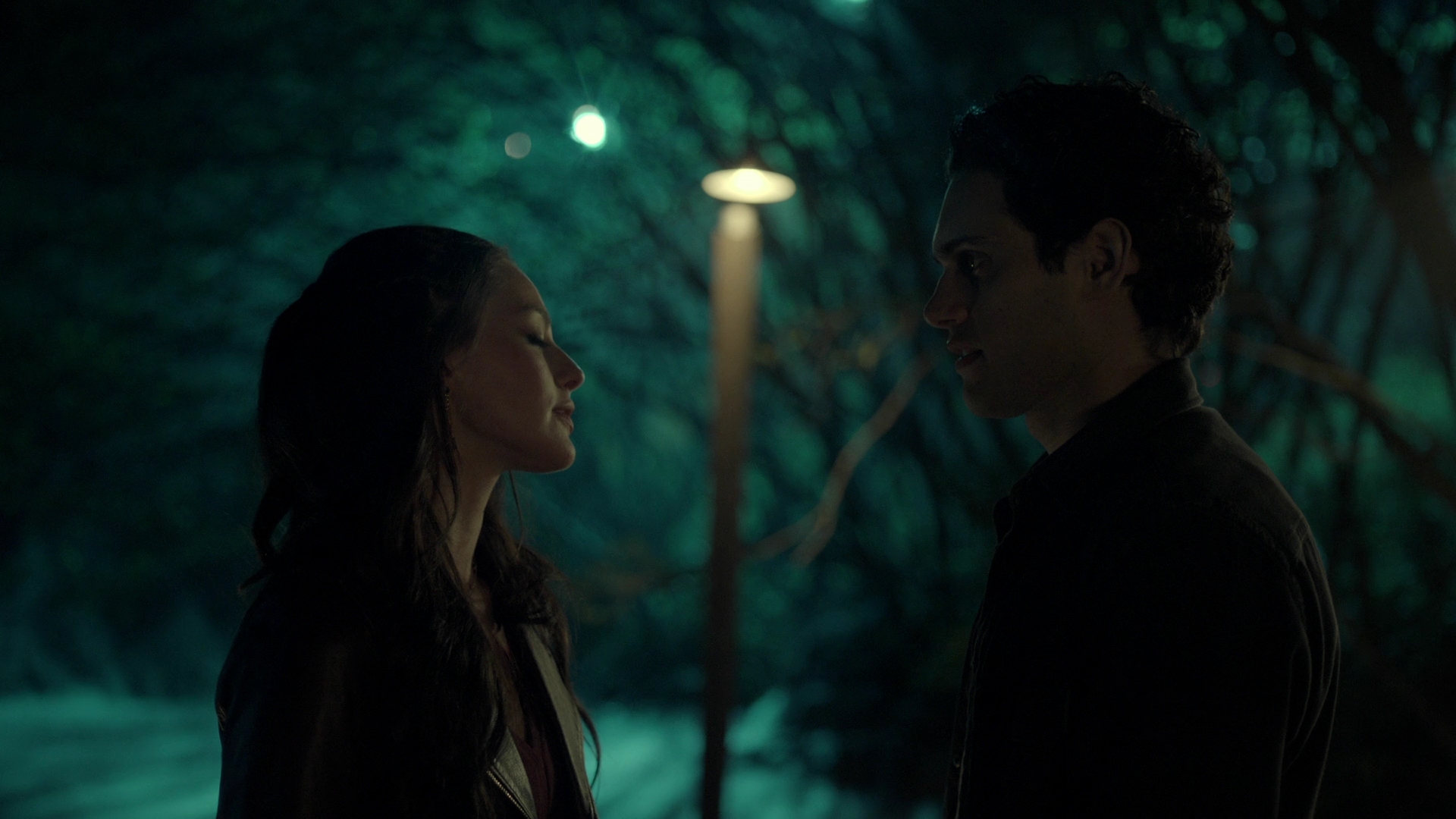 VampireDiariesWorld-dot-nl_Legacies4x17IntoTheWoods0517.jpg