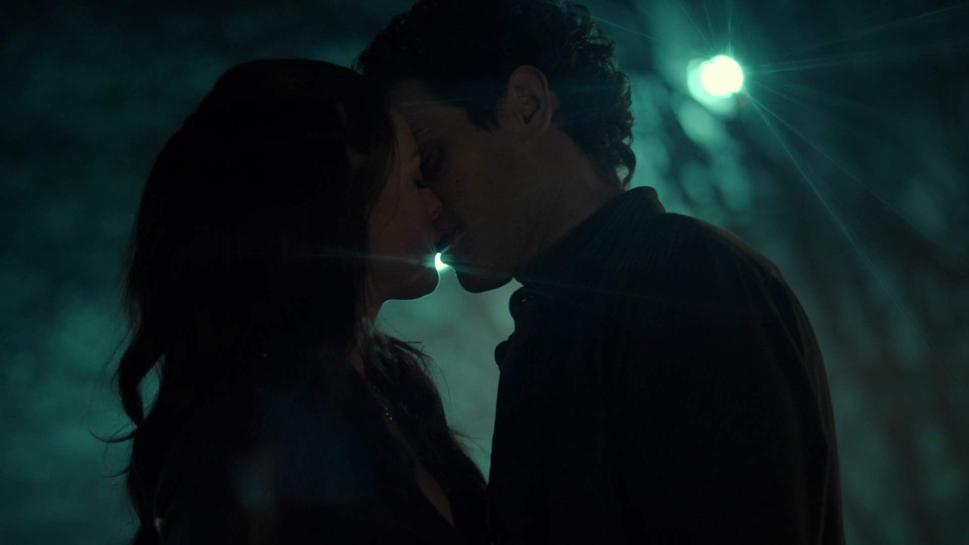 VampireDiariesWorld-dot-nl_Legacies4x17IntoTheWoods0528.jpg