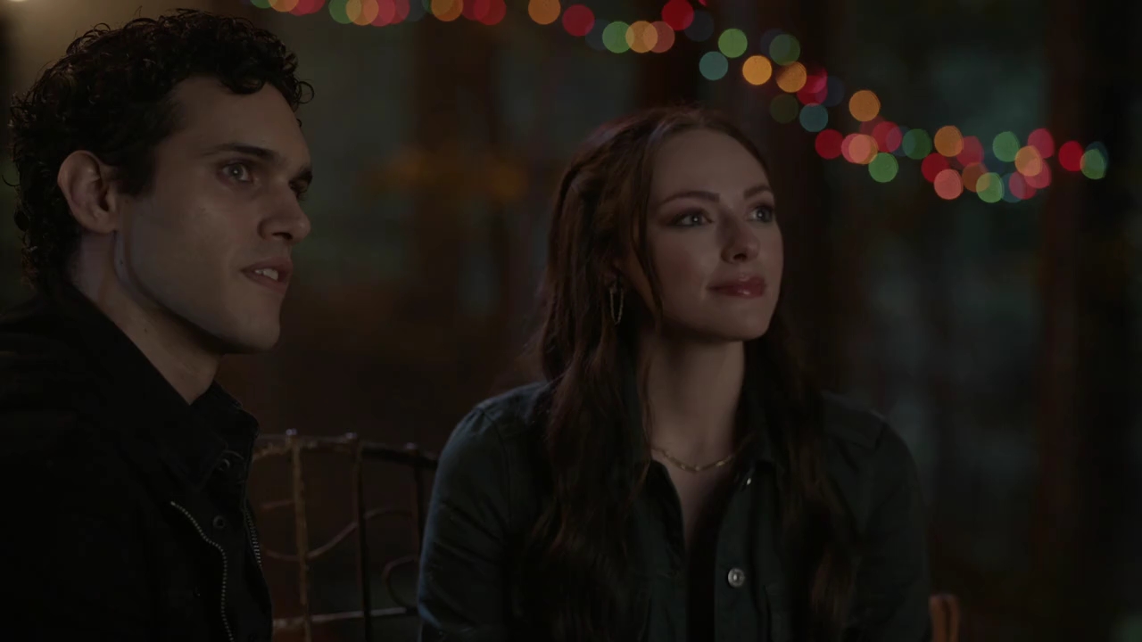 VampireDiariesWorld-dot-nl_Legacies4x20JustDontBeAStrangerOkay1621.jpg