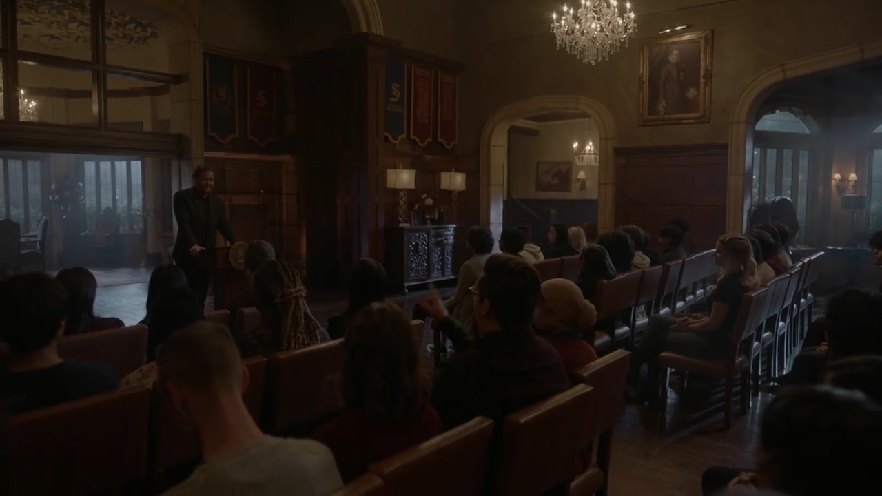 VampireDiariesWorld-dot-nl_Legacies4x20JustDontBeAStrangerOkay2027.jpg