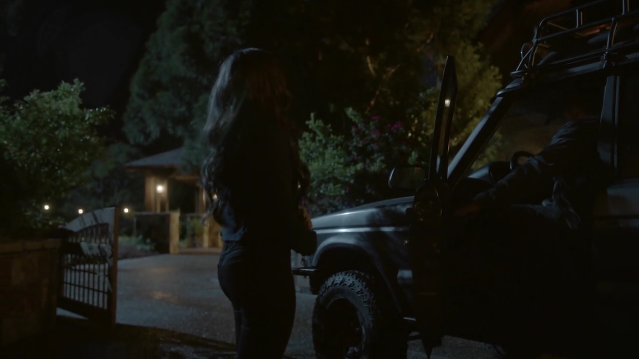 VampireDiariesWorld-dot-nl_Legacies4x20JustDontBeAStrangerOkay2148.jpg