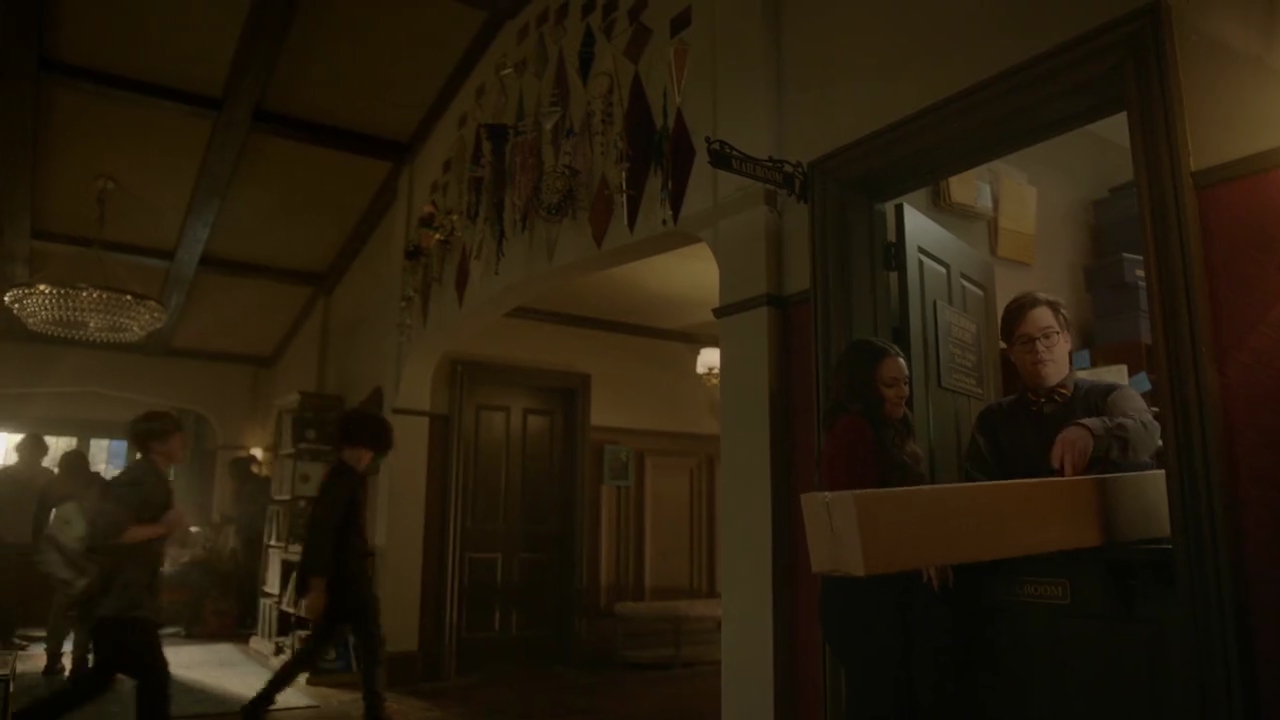 VampireDiariesWorld-dot-nl_Legacies4x20JustDontBeAStrangerOkay2175.jpg