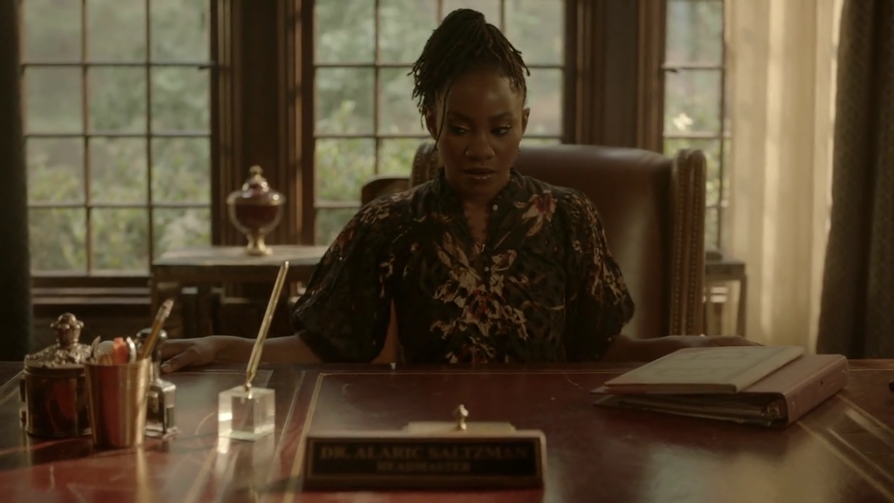 VampireDiariesWorld-dot-nl_Legacies4x20JustDontBeAStrangerOkay2247.jpg