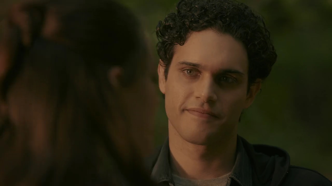 VampireDiariesWorld-dot-nl_Legacies4x20JustDontBeAStrangerOkay2296.jpg