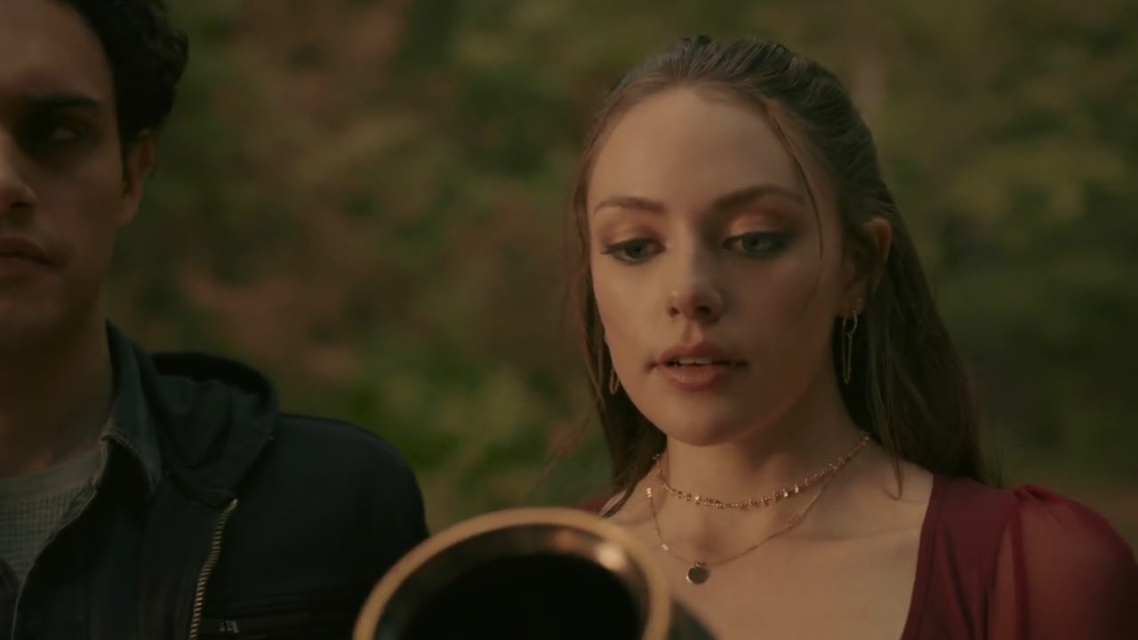 VampireDiariesWorld-dot-nl_Legacies4x20JustDontBeAStrangerOkay2367.jpg