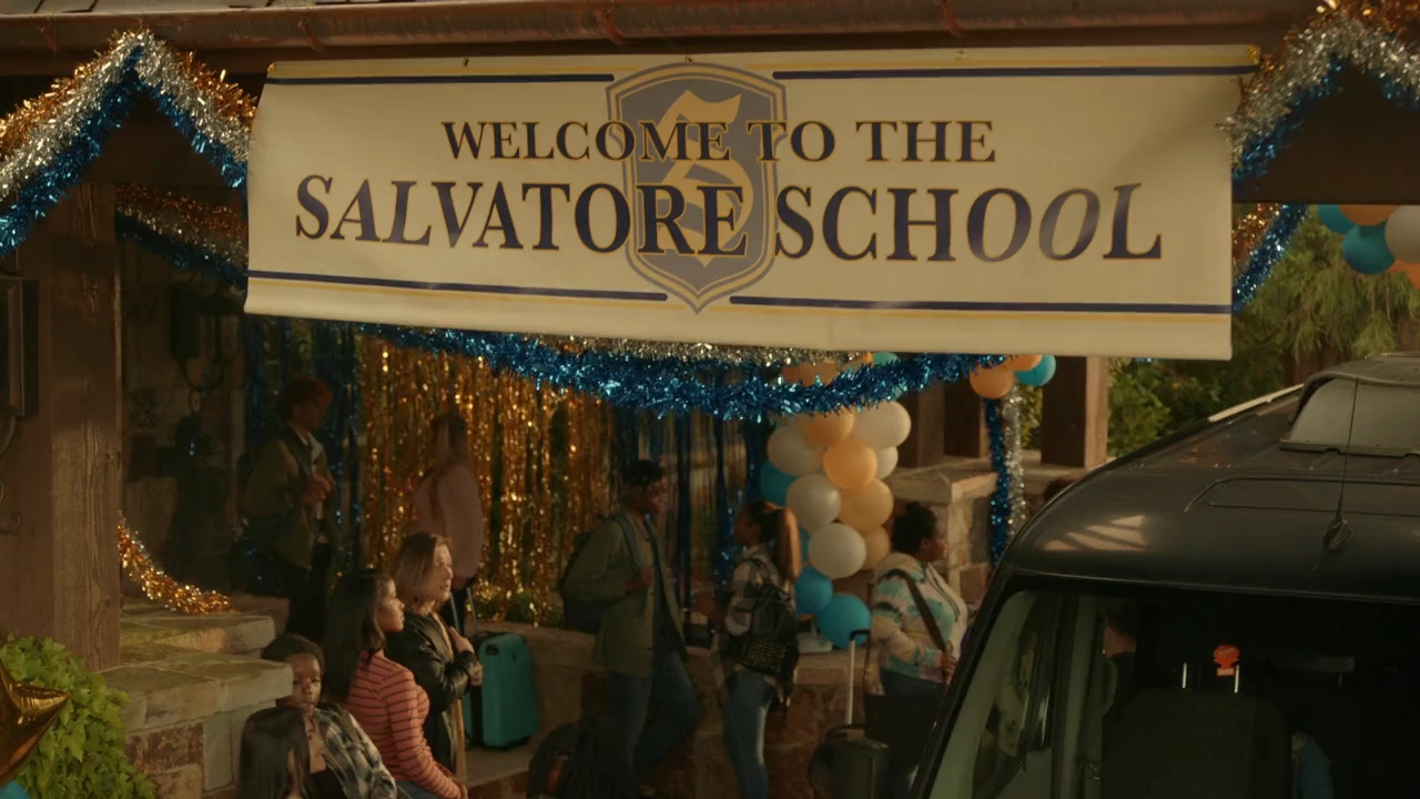 VampireDiariesWorld-dot-nl_Legacies4x20JustDontBeAStrangerOkay2460.jpg VampireDiariesWorld-dot-nl_Legacies4x20JustDontBeAStrangerOkay2460.jpg