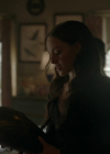 VampireDiariesWorld-dot-nl_Legacies4x20JustDontBeAStrangerOkay0066.jpg