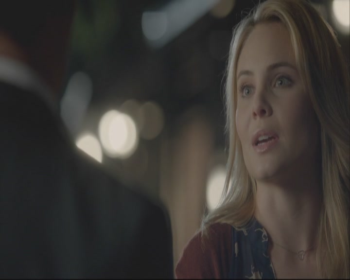 VampireDiariesWorld-dot-org_TheOriginals1x01AlwaysAndForever-deletedscene0141.jpg