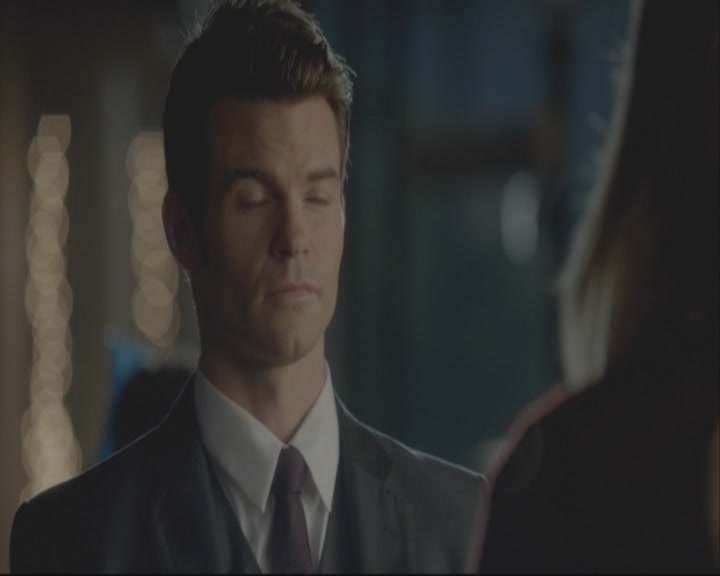 VampireDiariesWorld-dot-org_TheOriginals1x01AlwaysAndForever-deletedscene0144.jpg