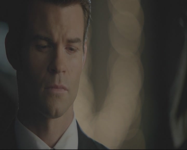 VampireDiariesWorld-dot-org_TheOriginals1x01AlwaysAndForever-deletedscene0164.jpg