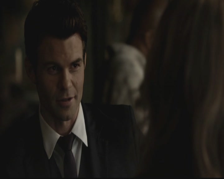 VampireDiariesWorld-dot-org_TheOriginals1x01AlwaysandForever0216.jpg