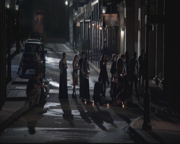VampireDiariesWorld-dot-org_TheOriginals1x01AlwaysandForever0358.jpg