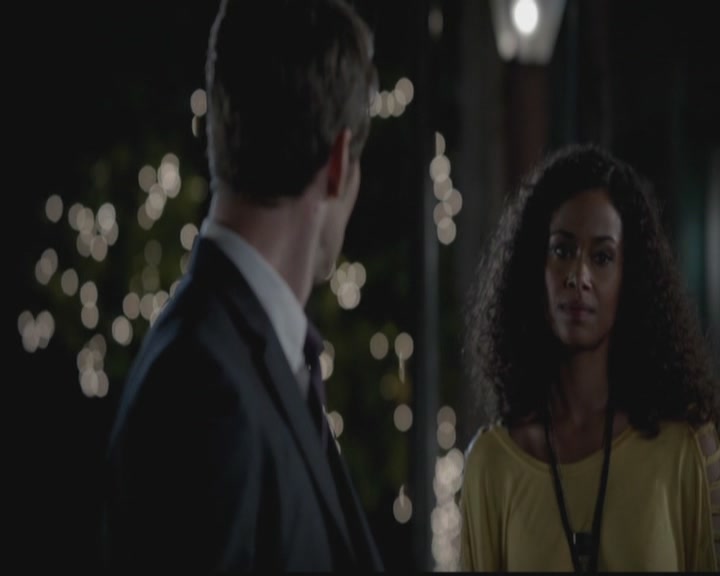 VampireDiariesWorld-dot-org_TheOriginals1x01AlwaysandForever0367.jpg
